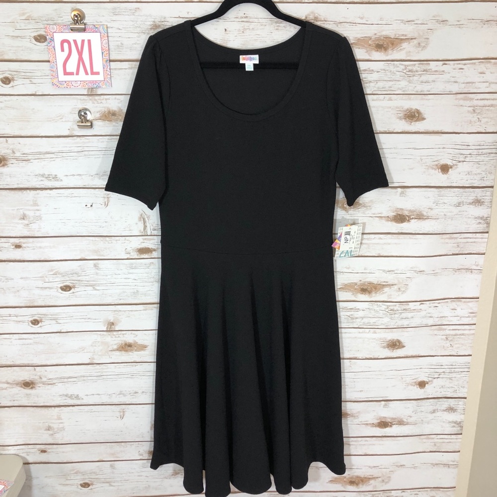 NWT LuLaRoe Nicole- SOLID BLACK!